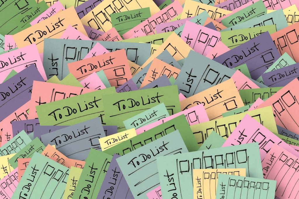 Illustration de nombreuses to-do lists
