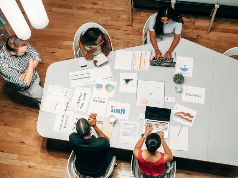 Operazioni di marketing in un'agenzia moderna