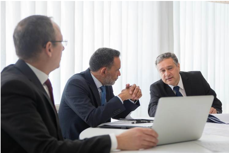Lavoro d'ufficio collaborativo tra professionisti