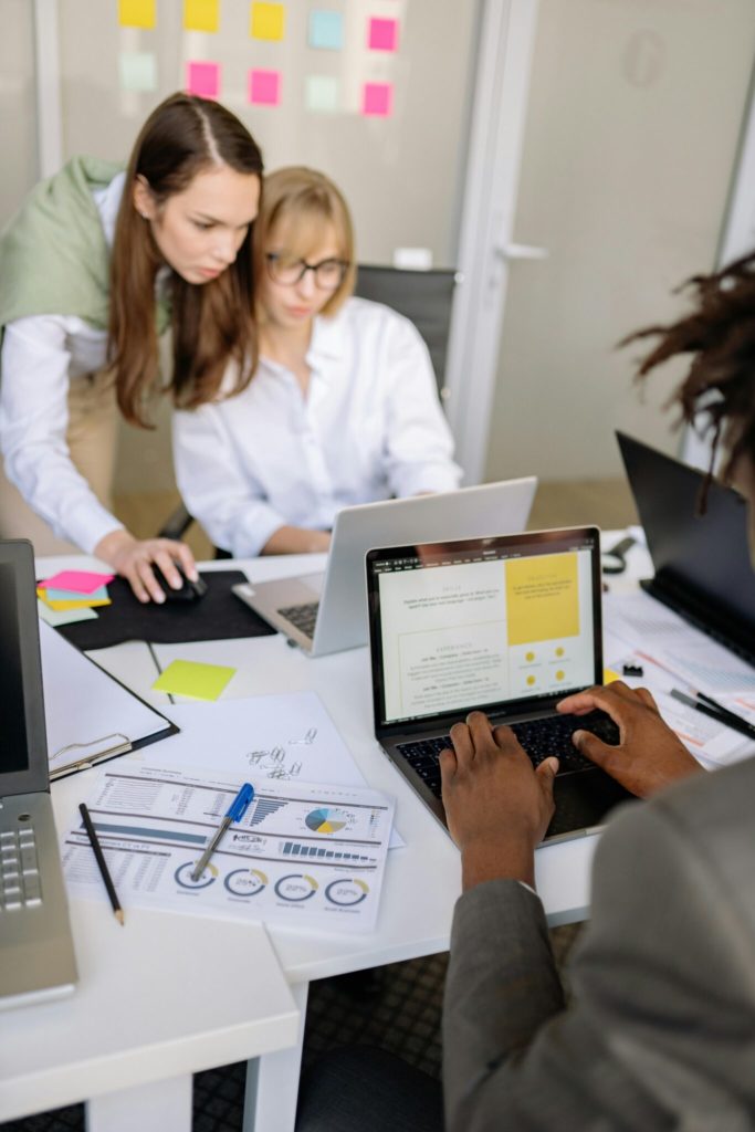 Transparent, results-oriented project management and time tracking