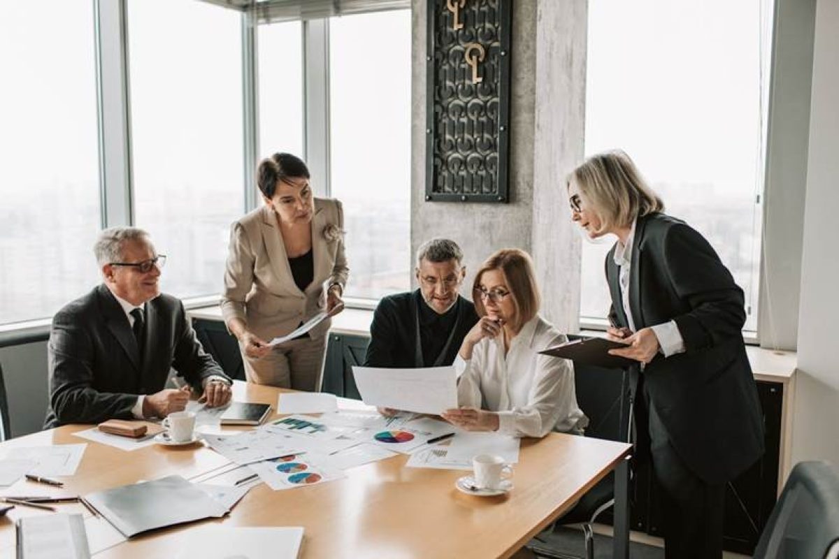 team-members-collaborating Make data-driven decisions that improve overall business efficiency