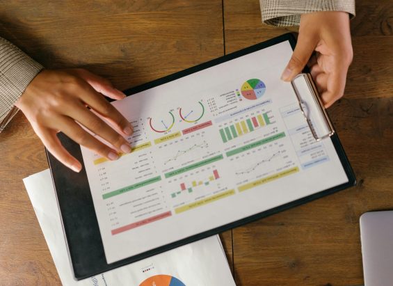 Timeline analytics dashboard for project monitoring